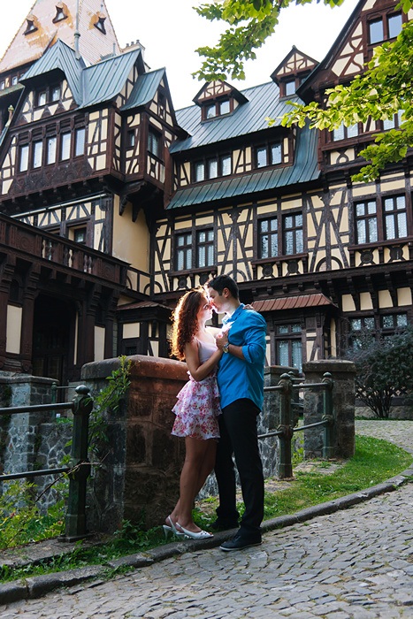 FOTOVIVA Fotografii logodnă  Sinaia Castelul Peleș 