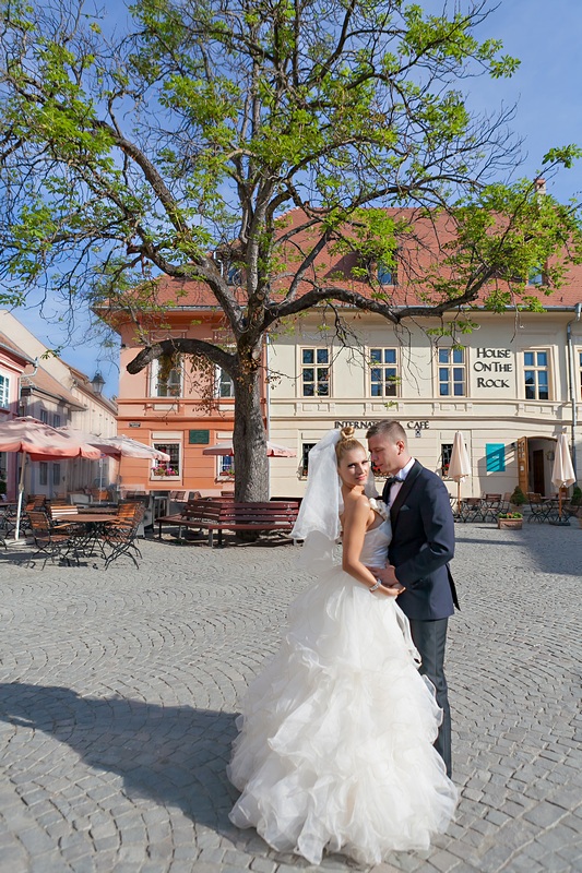 FOTOVIVA Fotografii după nuntă  Sighișoara 