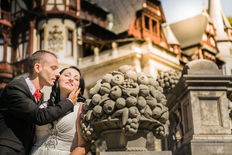 FOTOVIVA Fotografii după nuntă  Sinaia Castelul Peleș 