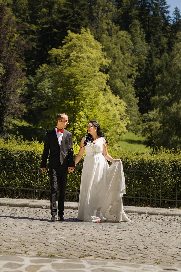 FOTOVIVA Fotografii după nuntă  Sinaia Castelul Peleș 