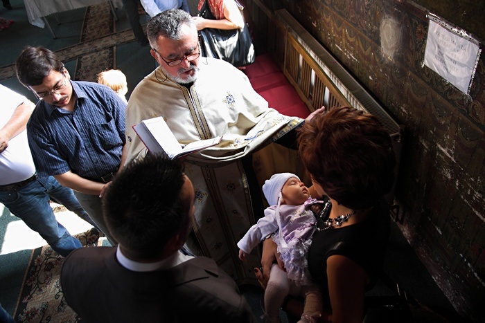 FOTOVIVA Fotografii botez și nou născut  Ploiești 