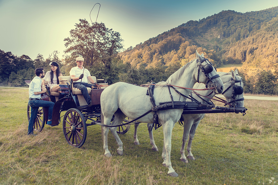 FOTOVIVA Fotografii logodnă  Râșnov 