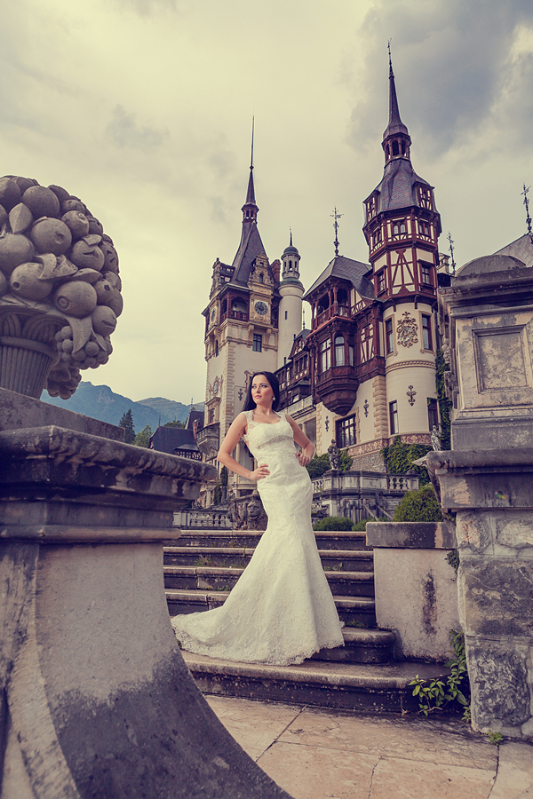 FOTOVIVA Fotografii după nuntă  Sinaia Castelul Peleș 