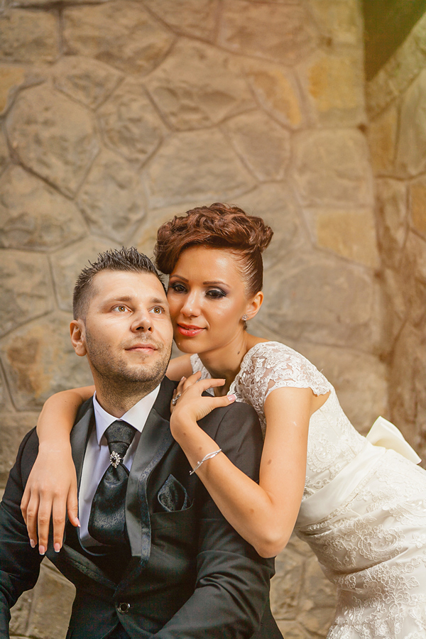 FOTOVIVA Fotografii după nuntă  Sinaia Castelul Peleș 